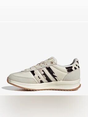 Adidas run 70’s 2.0 cloud form sneakers in cow print, nwot, size 9 women’s